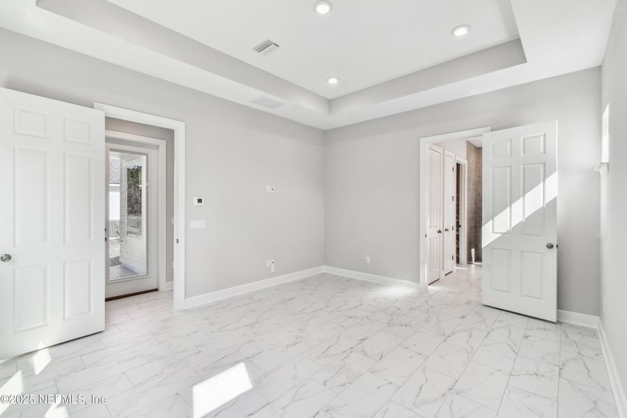 Spacious, unfurnished interior of a new home in Seabrook Village 40' Front Entry, Nocatee (Image 18).