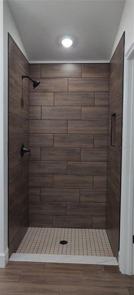 Close-up of interior finishes inside a home in Sunset Landing, Spring Hill (Image 6).