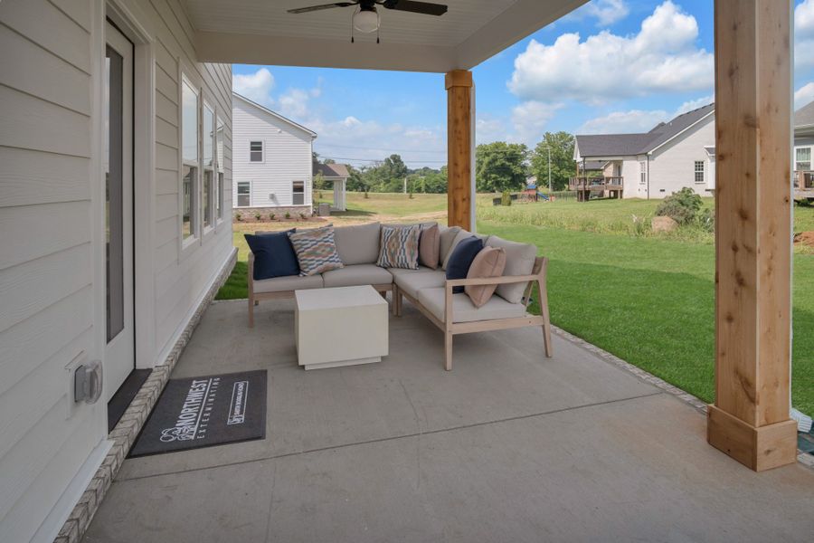 Exterior details and patio area of a home in The Oaks, Clarksville (Image 3).