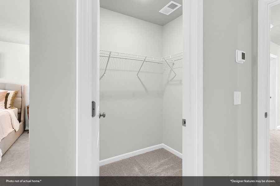 Spacious, unfurnished interior of a new home in Central Creek, Goose Creek (Image 24).