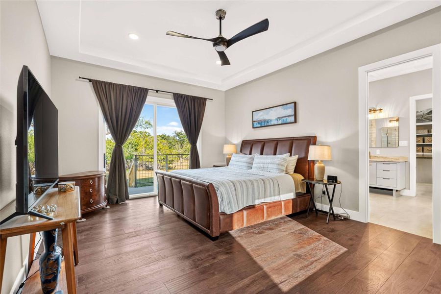 Furnished interior view inside a new home in , Marble Falls (Image 9).