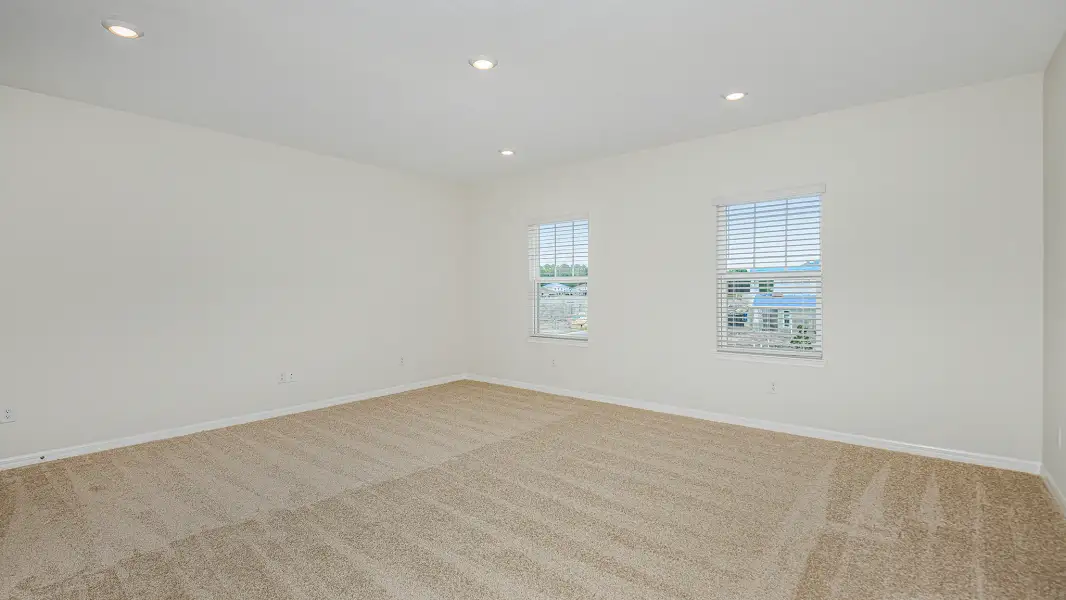 Representative unfurnished interior of a home built from the Anna Marie by Taylor Morrison in Hammock at Two Rivers, Zephyrhills (Image 23).