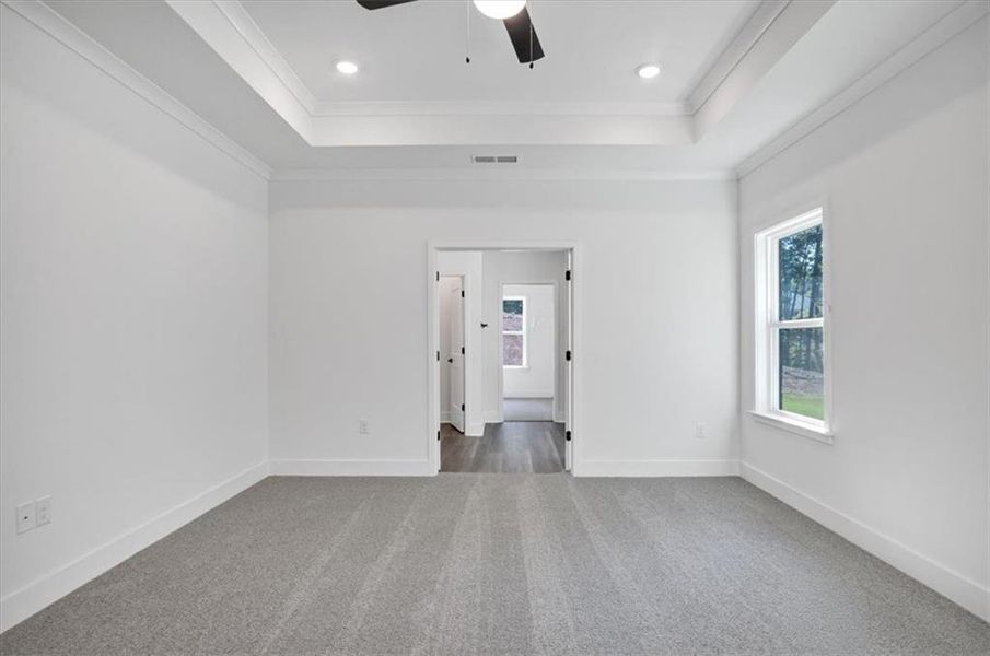 Spacious, unfurnished interior of a new home in Tuscany Hills, Douglasville (Image 29).