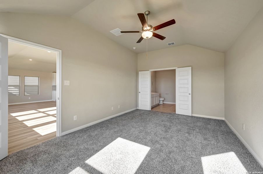Spacious, unfurnished interior of a new home in Paloma Park, Converse (Image 46).