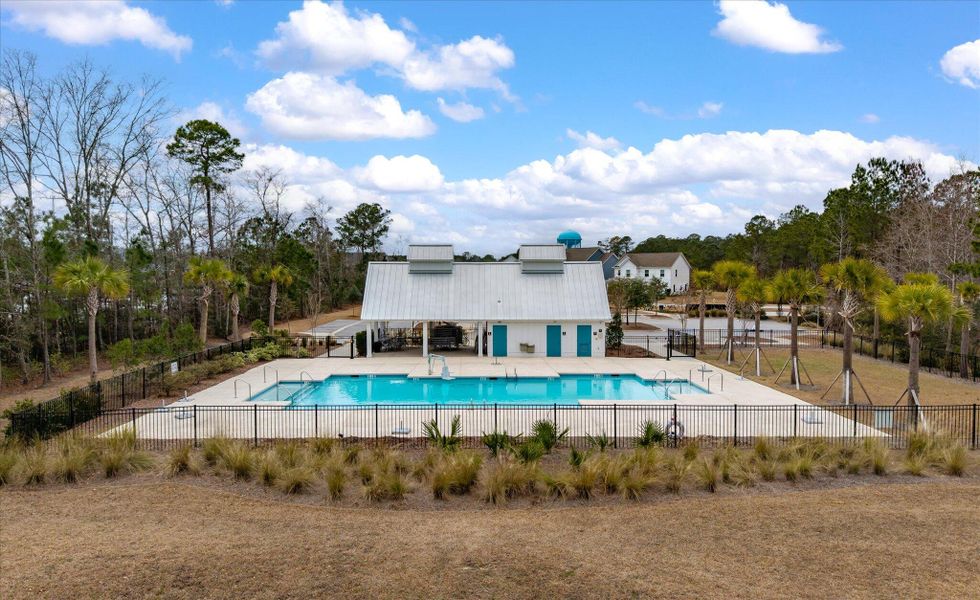 Community amenities in Limehouse Village: Arbor Series, Summerville (Image 38). Community amenities in Limehouse Village: Arbor Series, Summerville (Image 38).
