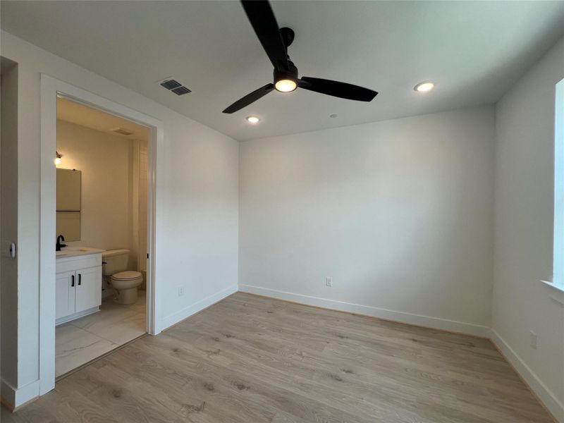Spacious, unfurnished interior of a new home in The Grove, Austin (Image 17). Spacious, unfurnished interior of a new home in The Grove, Austin (Image 17).