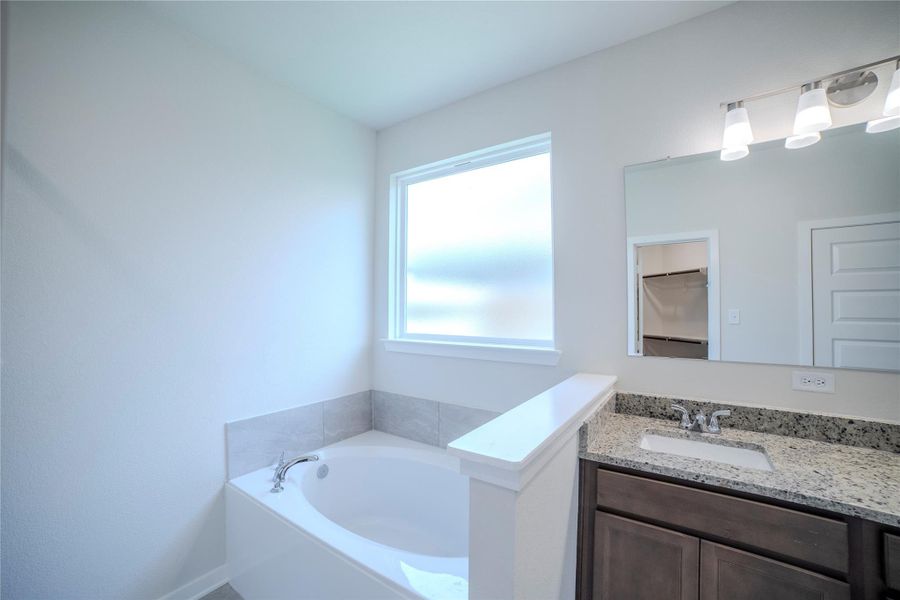 Furnished interior view inside a new home in , Brenham (Image 14).