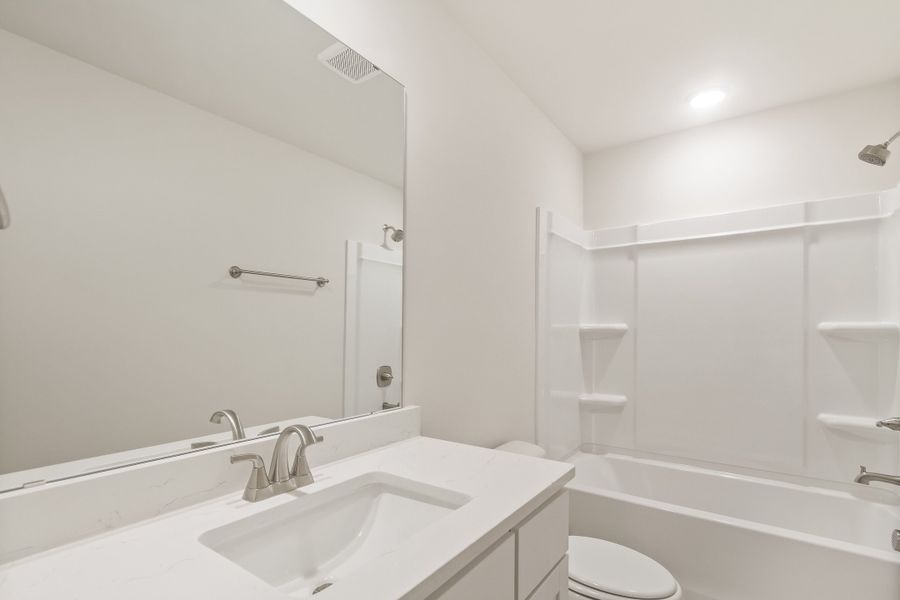 Representative furnished interior of a home built from the Nile by Veranda Homes in Heritage Bay, Sumter (Image 29).