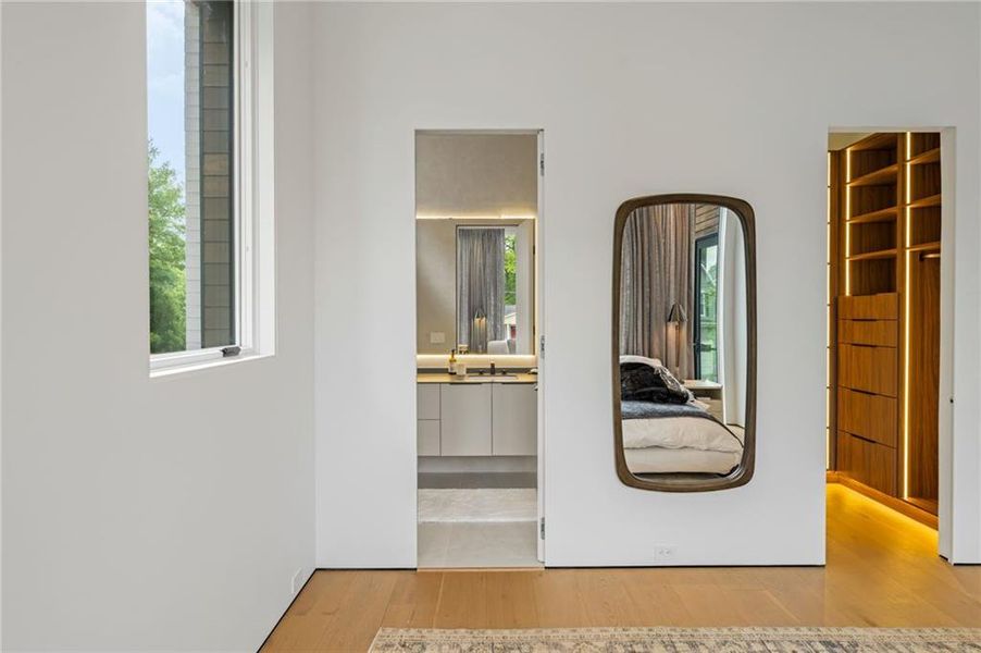Image 86 of a home in .