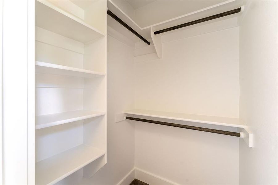 Spacious, unfurnished interior of a new home in , Fort Worth (Image 18).