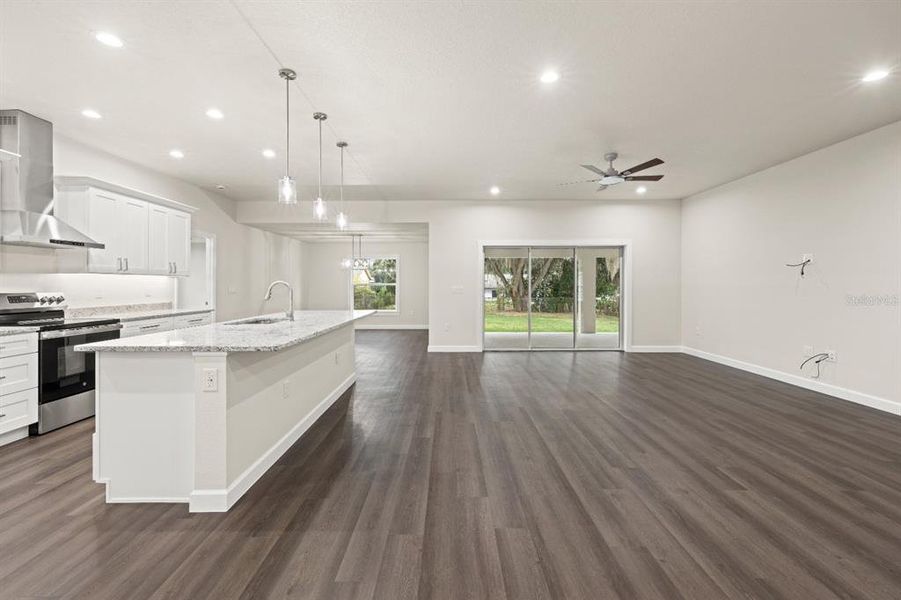 Spacious, unfurnished interior of a new home in , San Antonio (Image 17).
