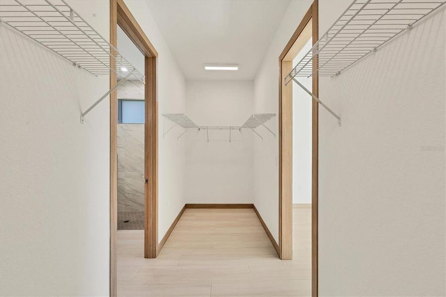 Spacious, unfurnished interior of a new home in , North Port (Image 5).