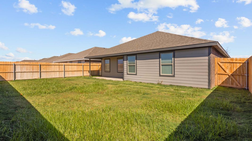 Representative exterior details of a home built from the The Kingston by D.R. Horton in Allen Farms, Lubbock (Image 3). Representative exterior details of a home built from the The Kingston by D.R. Horton in Allen Farms, Lubbock (Image 3).