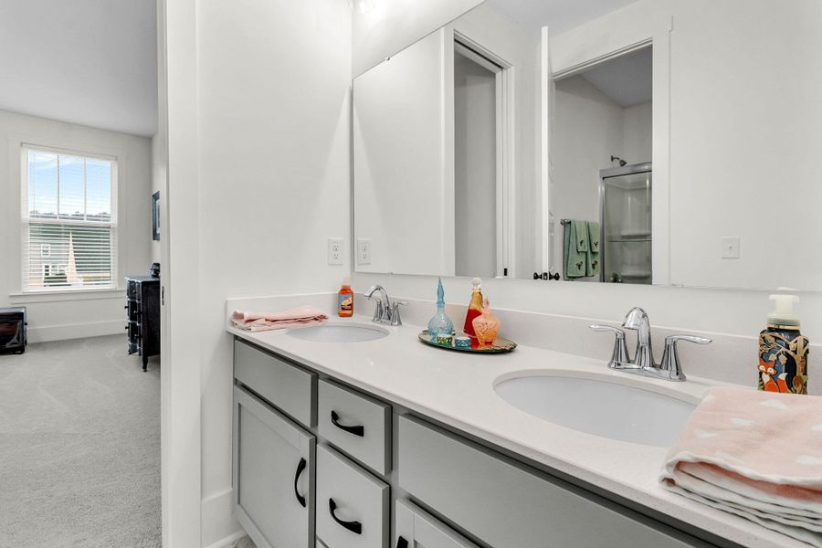 Furnished interior view inside a new home in Homecoming, Ravenel (Image 34).