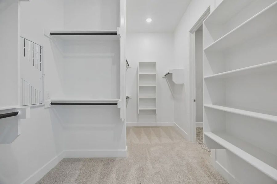 Spacious, unfurnished interior of a new home in The Grove Frisco, Frisco (Image 24).