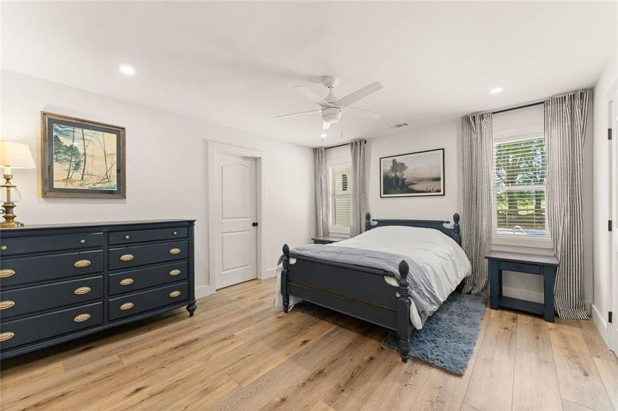 Furnished interior view inside a new home in , Jefferson (Image 52).