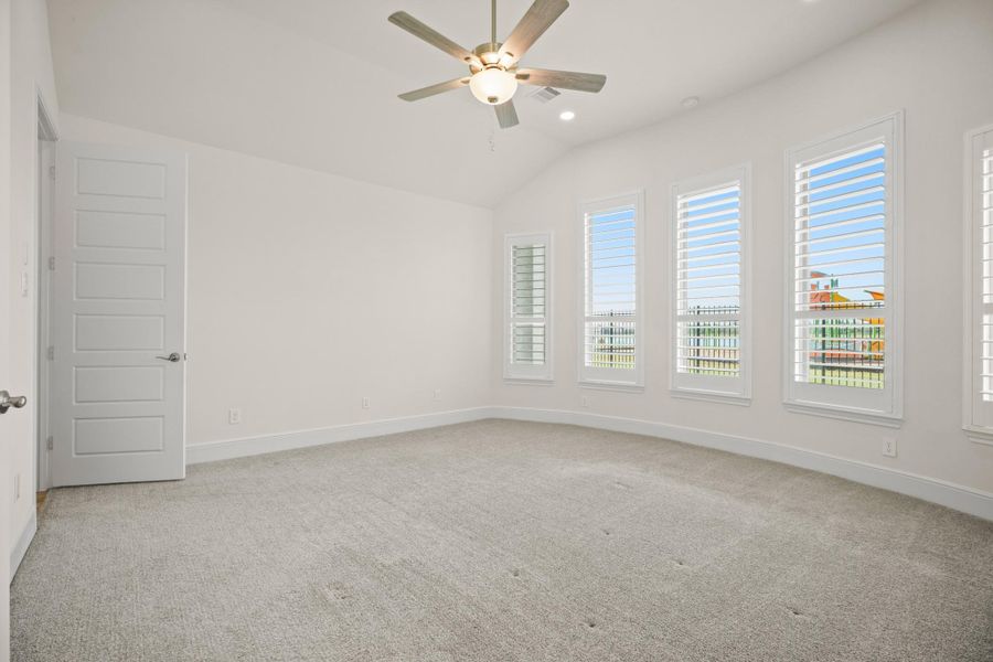 Spacious, unfurnished interior of a new home in Westwood, League City (Image 29). Spacious, unfurnished interior of a new home in Westwood, League City (Image 29).