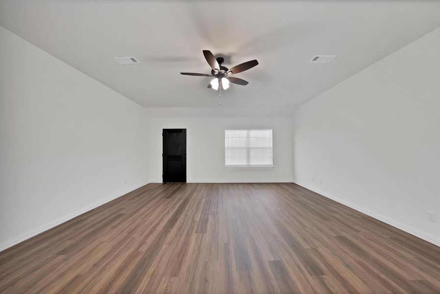 Spacious, unfurnished interior of a new home in , Poolville (Image 16).