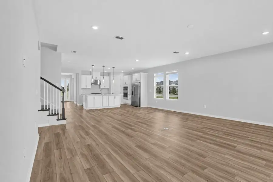 Spacious, unfurnished interior of a new home in Center Lake Ranch Community Group Page, St. Cloud (Image 31).