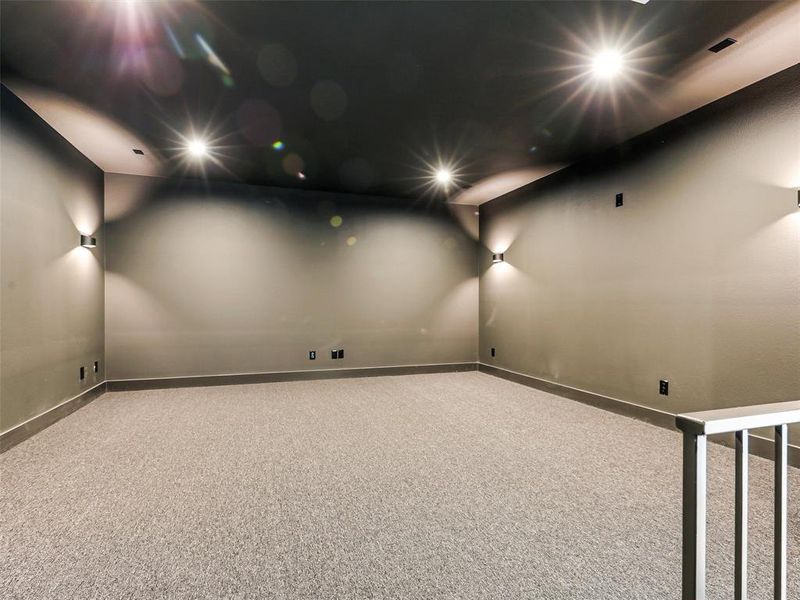 Spacious, unfurnished interior of a new home in , Gunter (Image 32).