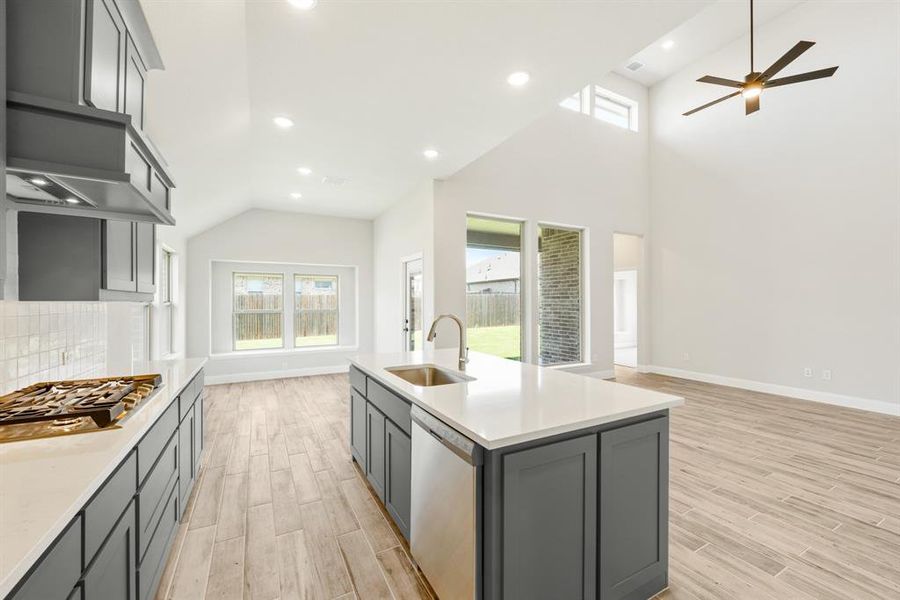 Furnished interior view inside a new home in Sable Creek, Sanger (Image 12). Furnished interior view inside a new home in Sable Creek, Sanger (Image 12).