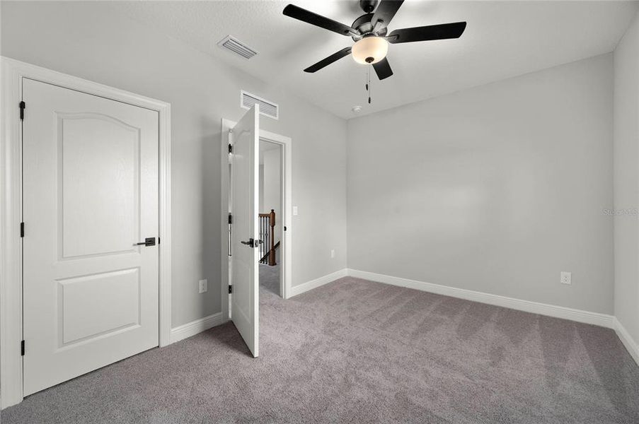 Spacious, unfurnished interior of a new home in Reunion Village, Kissimmee (Image 6). Spacious, unfurnished interior of a new home in Reunion Village, Kissimmee (Image 6).