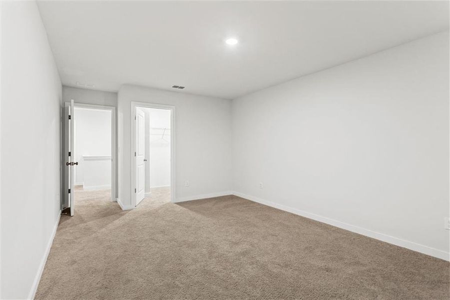 Spacious, unfurnished interior of a new home in , Grayson (Image 38).