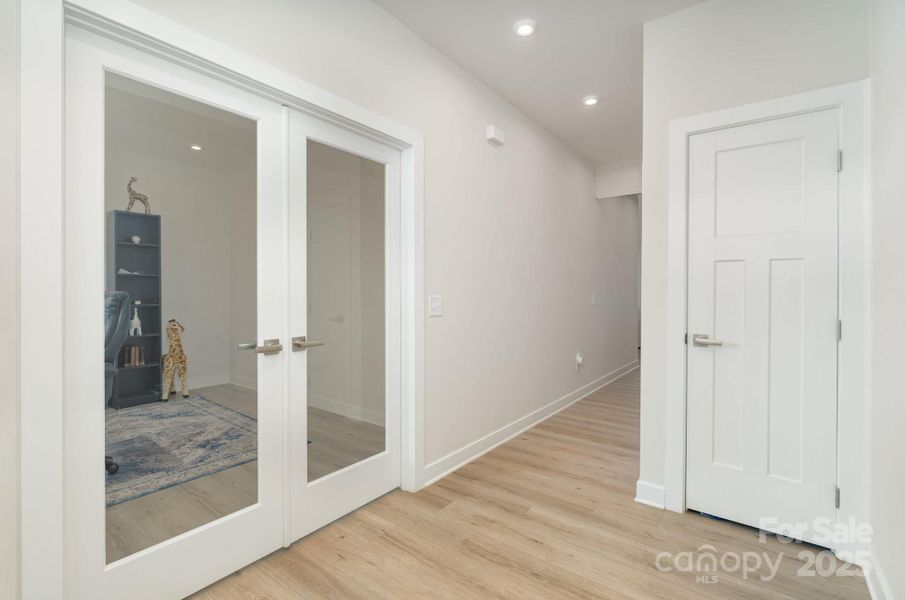 Spacious, unfurnished interior of a new home in , Monroe (Image 19).