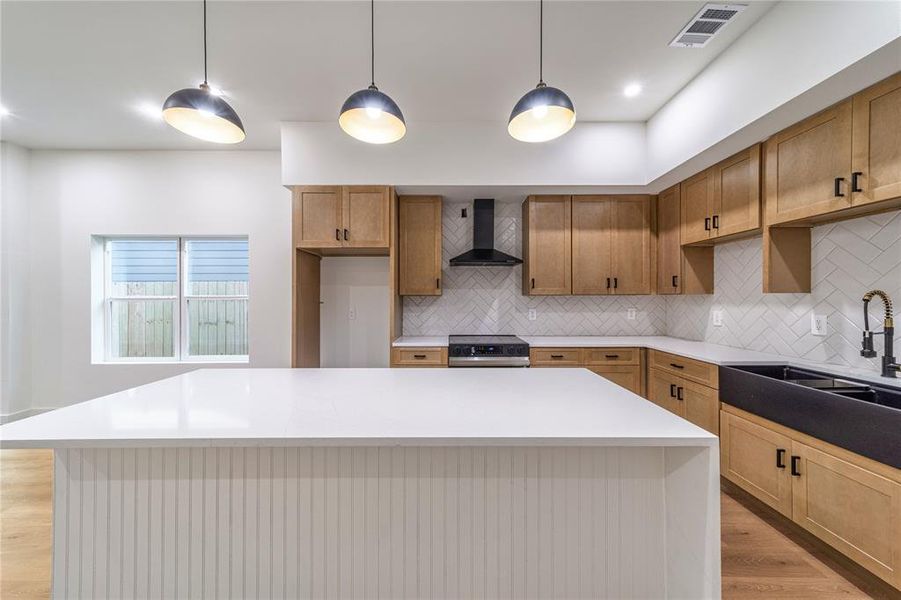 Furnished interior view inside a new home in , Dallas (Image 12).