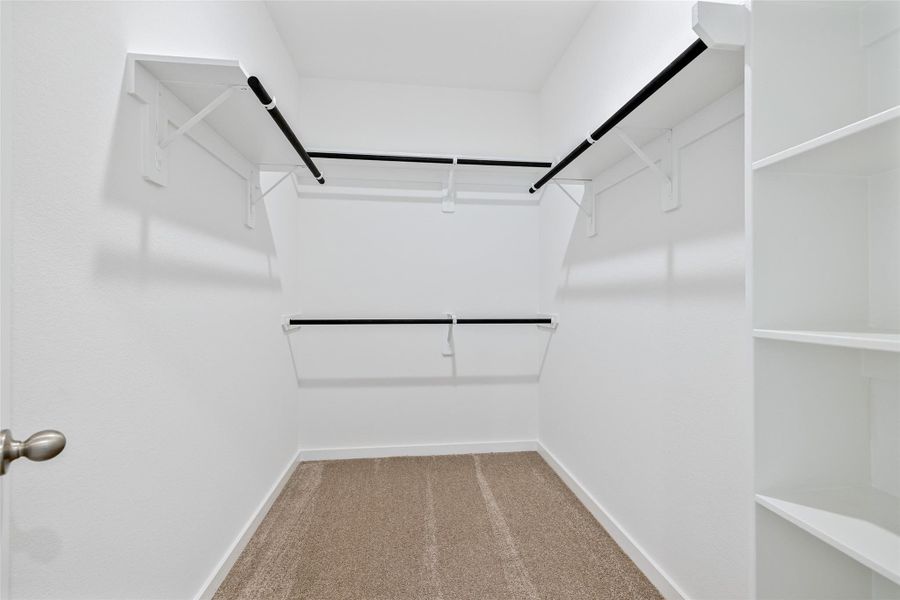 Spacious, unfurnished interior of a new home in Cielo, Conroe (Image 21).