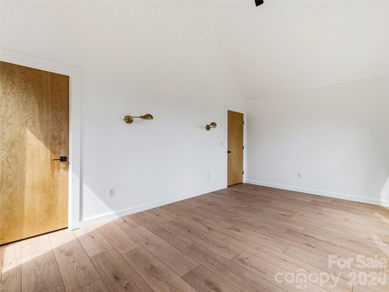 Spacious, unfurnished interior of a new home in , Leicester (Image 25).