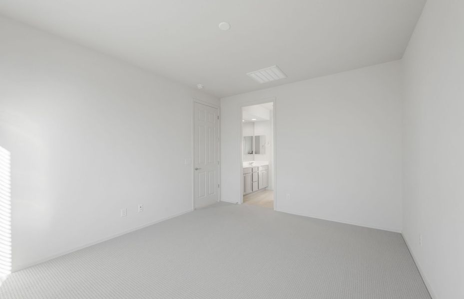 Spacious, unfurnished interior of a new home in Sun City Festival, Buckeye (Image 15).