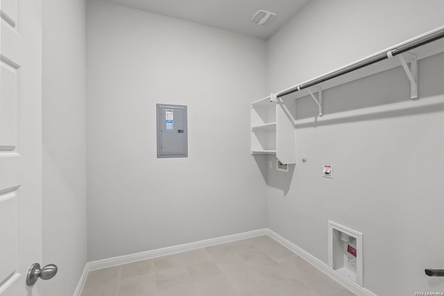 Spacious, unfurnished interior of a new home in Homestead, Schertz (Image 26). Spacious, unfurnished interior of a new home in Homestead, Schertz (Image 26).