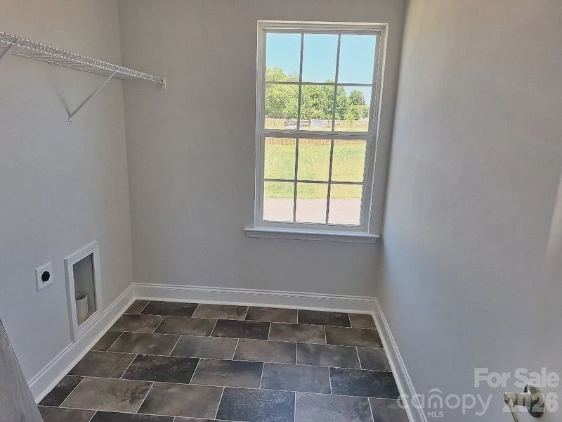 Spacious, unfurnished interior of a new home in Northlake, Statesville (Image 26).