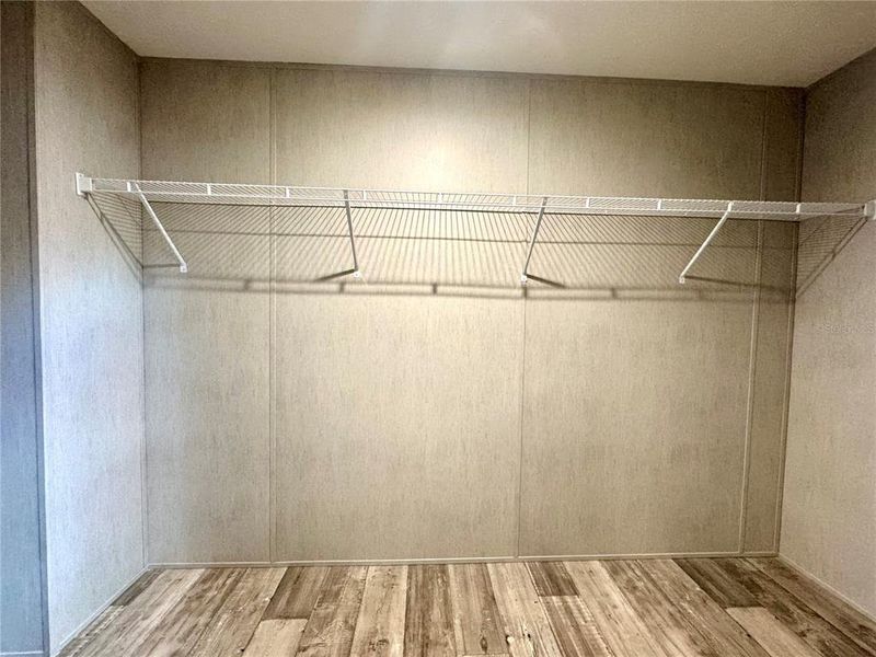 Spacious, unfurnished interior of a new home in , Lakeland (Image 13).