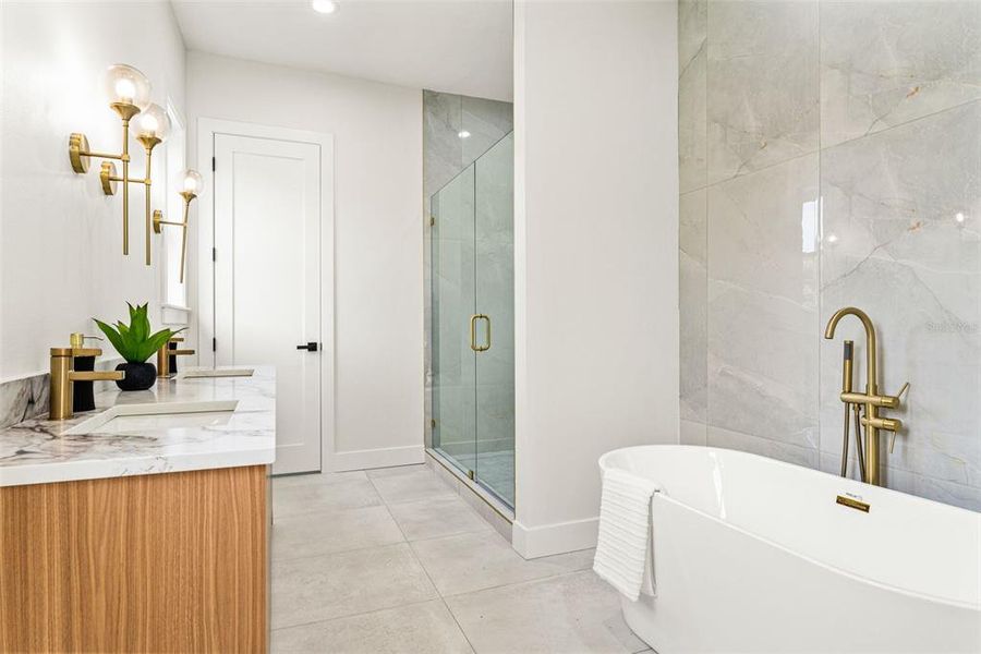 Furnished interior view inside a new home in , Seminole (Image 29).