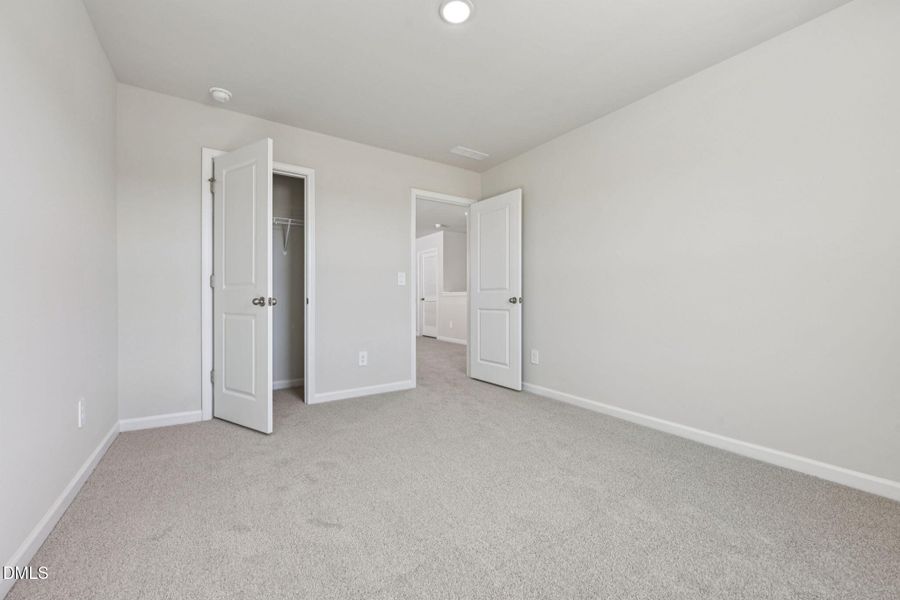 32-web-or-mls-Raleigh - Oak Manor - 113