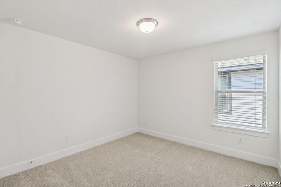 Spacious, unfurnished interior of a new home in Comanche Ridge, San Antonio (Image 15). Spacious, unfurnished interior of a new home in Comanche Ridge, San Antonio (Image 15).