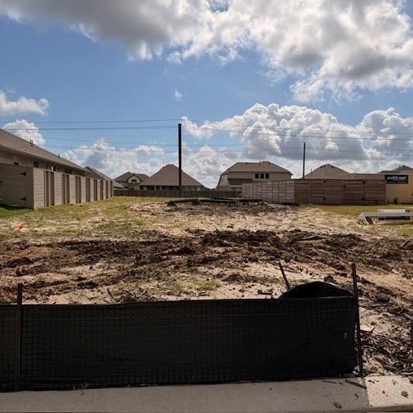 Site preparation for new homesites in Legacy, League City (Image 3). Site preparation for new homesites in Legacy, League City (Image 3).