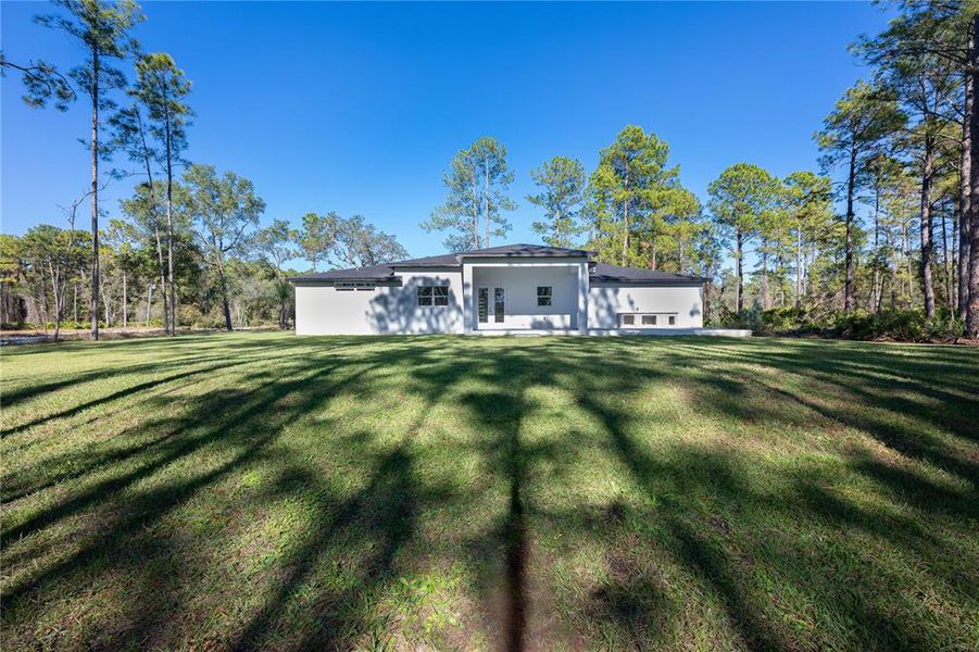 Exterior details and patio area of a home in , Eustis (Image 32).