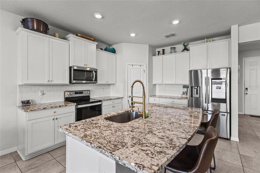 Furnished interior view inside a new home in Evergreen, Bradenton (Image 17).