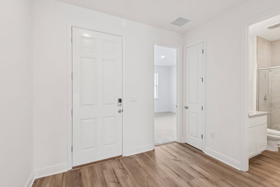 Representative unfurnished interior of a home built from the Naples by Maronda Homes in Coastal Communities, Edgewater (Image 20).