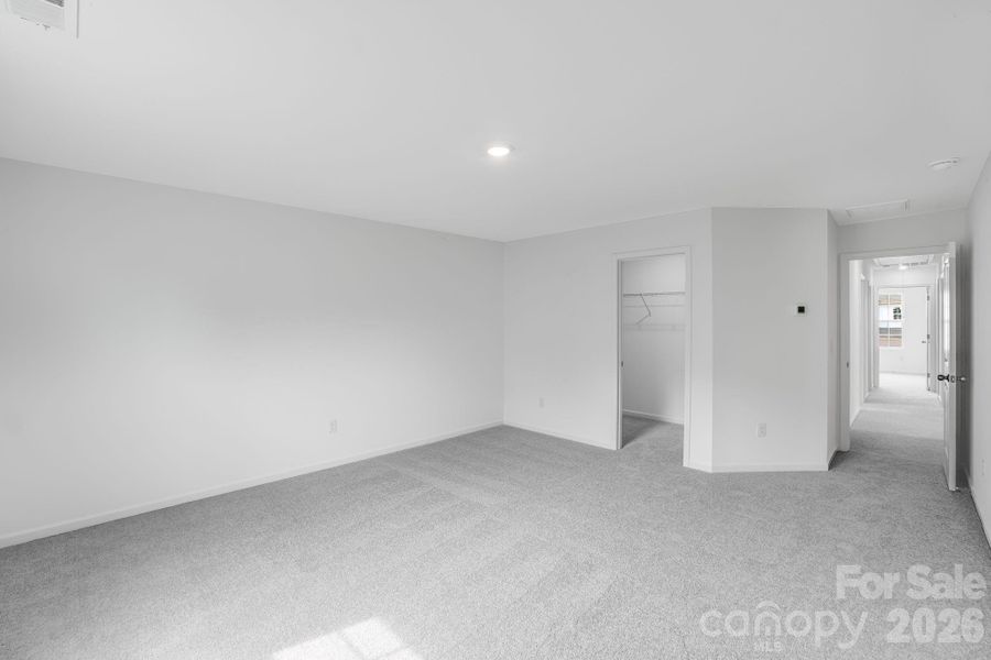 Spacious, unfurnished interior of a new home in Cleveland Hill, Shelby (Image 33).