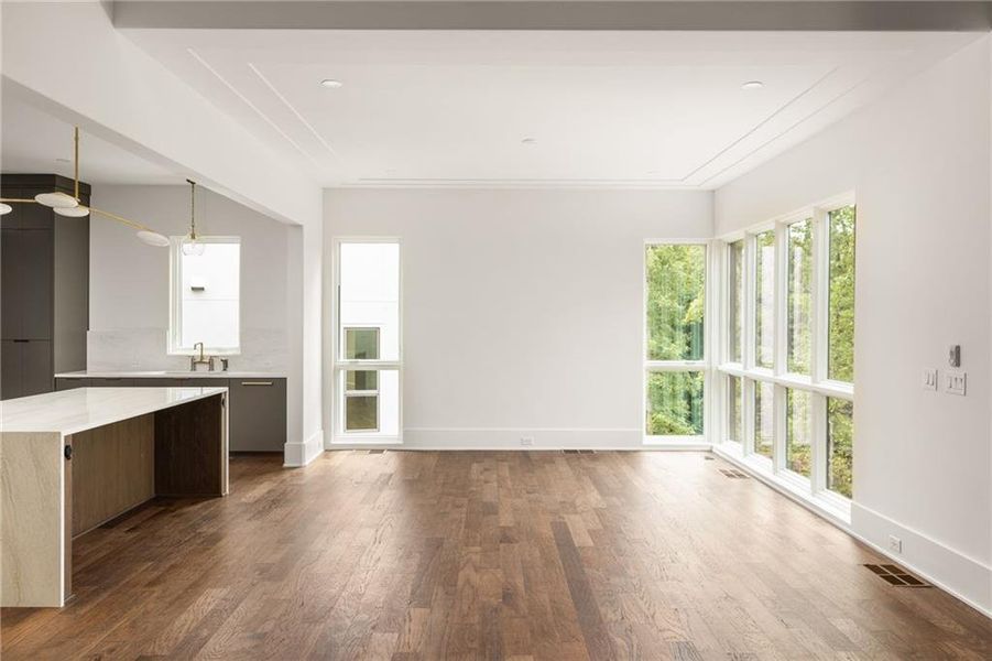 Spacious, unfurnished interior of a new home in , Chattahoochee Hills (Image 16).