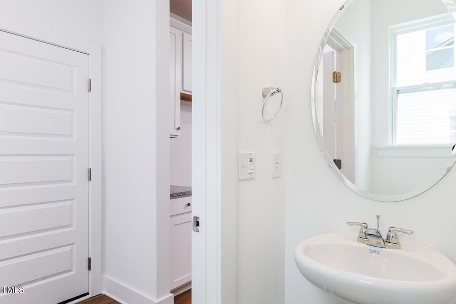 Lot 25 Powder Room Lot 25 Powder Room