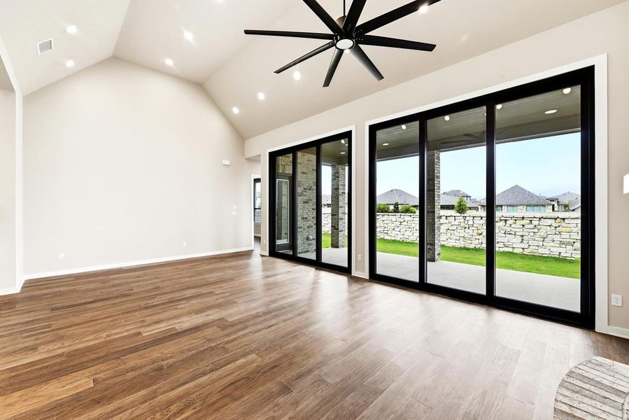 Spacious, unfurnished interior of a new home in 6 Creeks at Waterridge, Kyle (Image 21). Spacious, unfurnished interior of a new home in 6 Creeks at Waterridge, Kyle (Image 21).