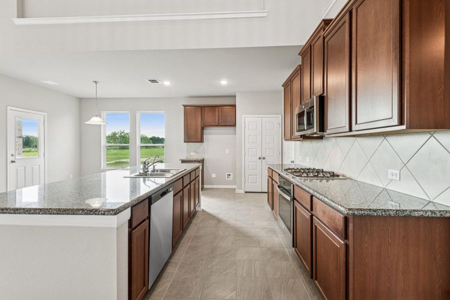 Plenty of counter and cabinet space (*Photo not of actual home and used for illustration purposes only.)