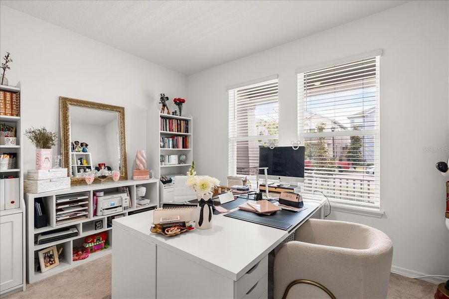 Furnished interior view inside a new home in , Winter Garden (Image 9).