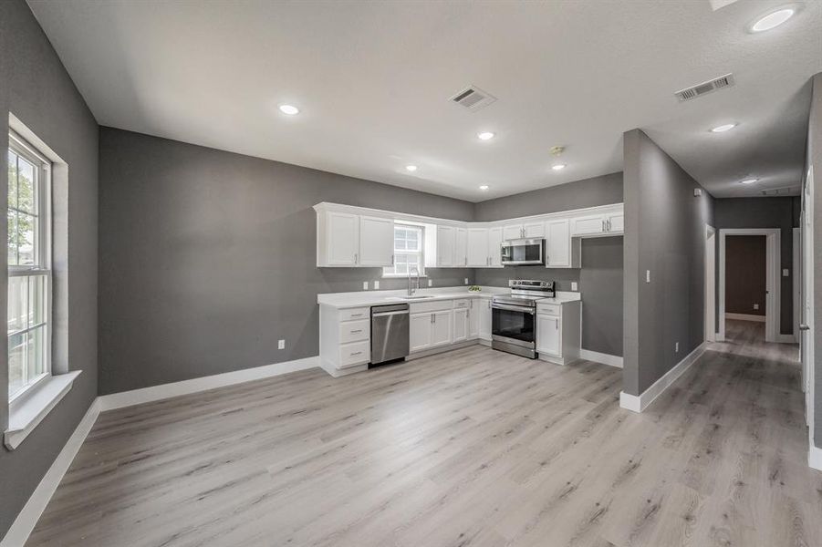 Image 31 of a home in . Image 31 of a home in .