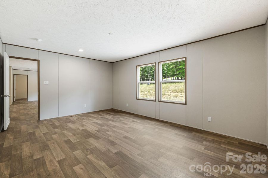 Spacious, unfurnished interior of a new home in , Nebo (Image 30).
